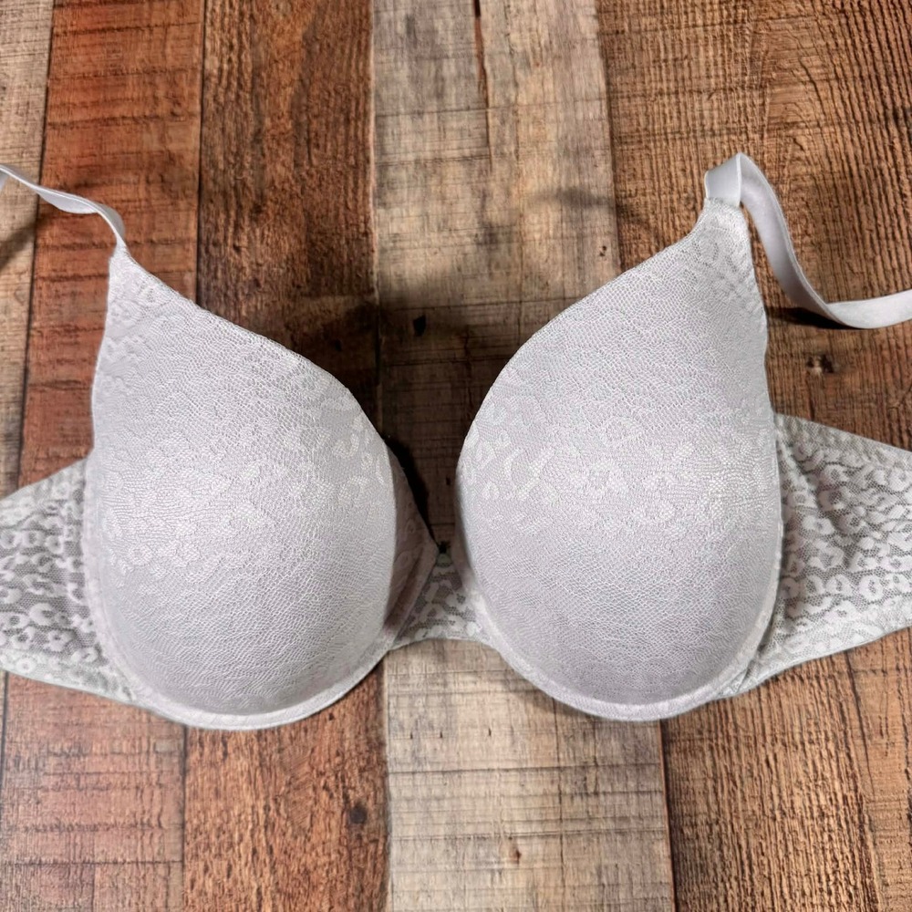 PINK Victoria's Secret White Leopard Lace Wear Everywhere Push-Up Bra 36DD
